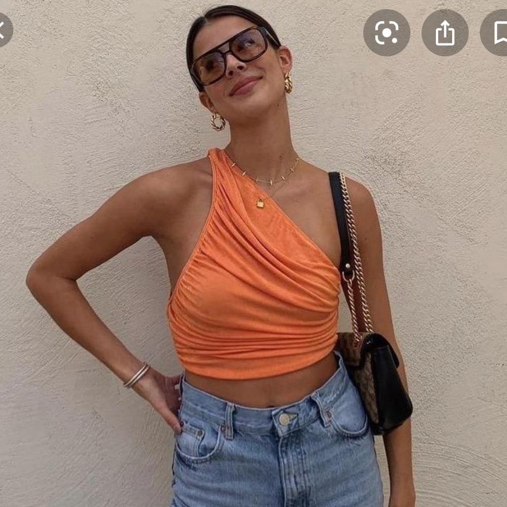 Orange top